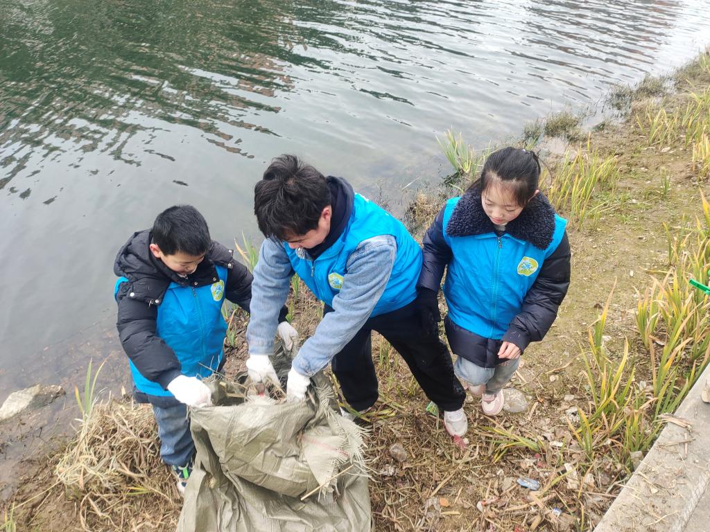 电子pg游戏平台下载