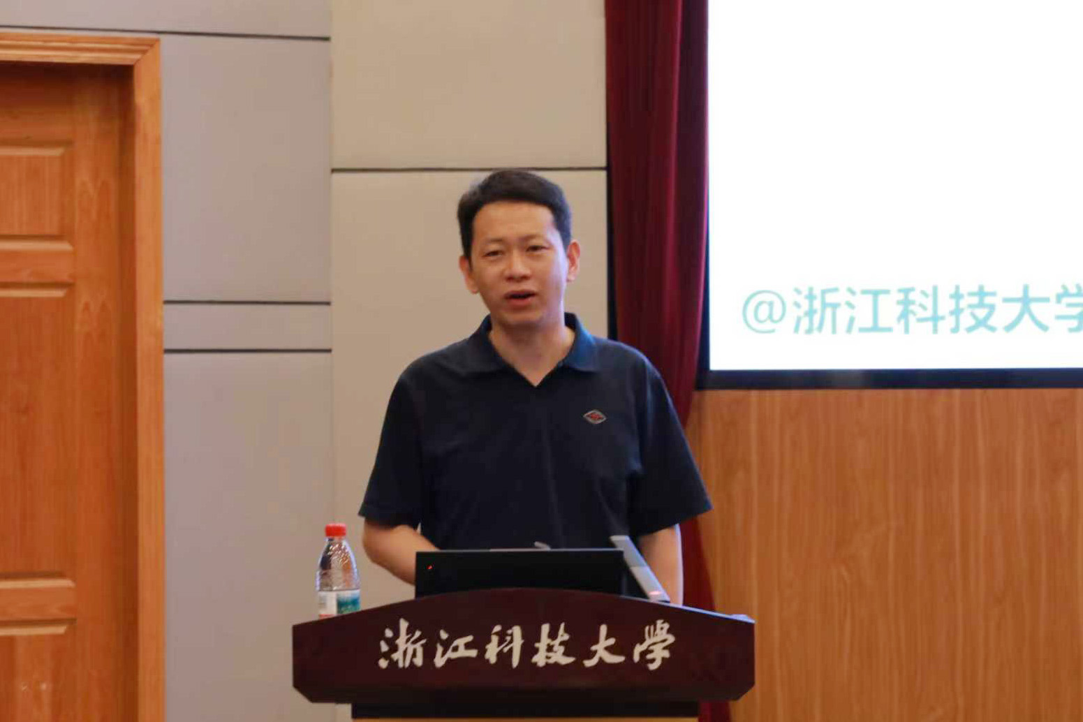 电子pg游戏平台下载