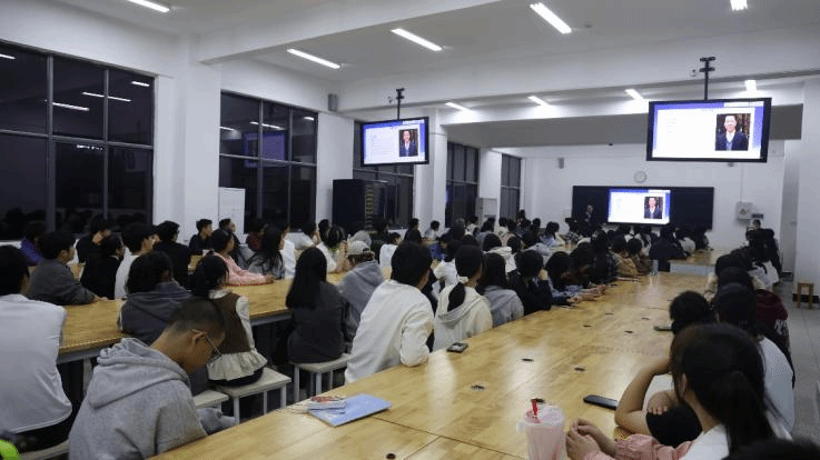 电子pg游戏平台下载