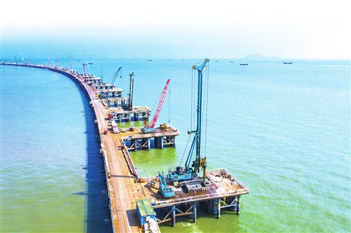 湖南日报:山河智能致力解决地下工程施工“疑难杂症” 成为地下工程装备领军者