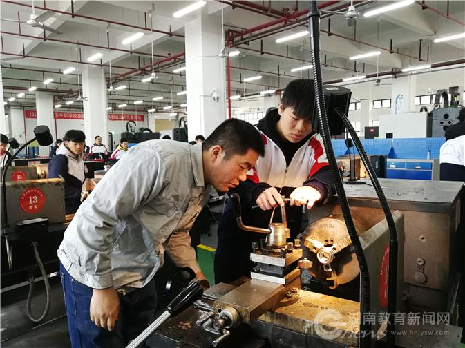 电子pg游戏平台下载