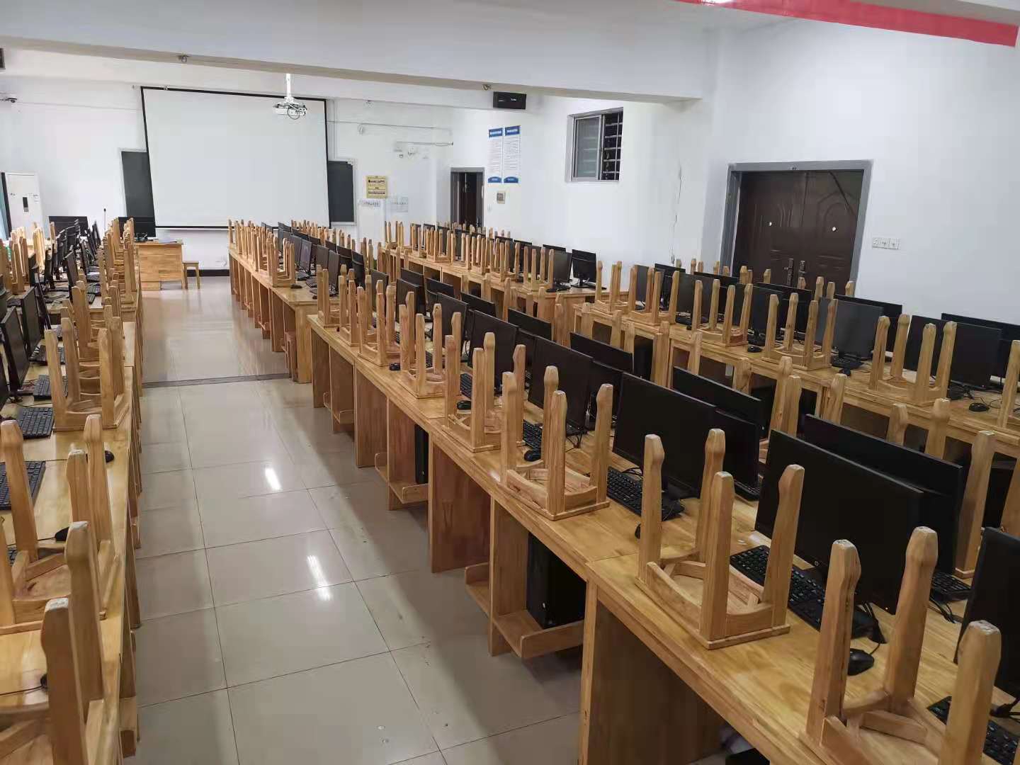 电子pg游戏平台下载