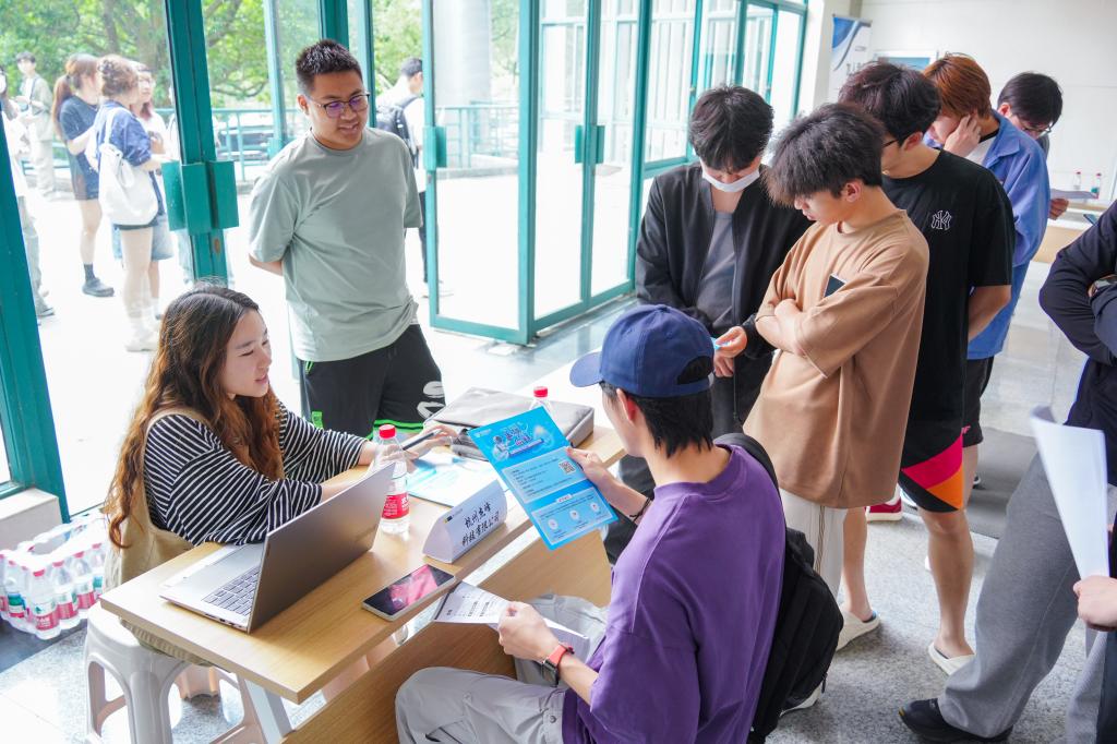 电子pg游戏平台下载