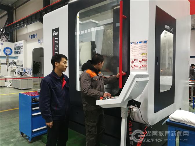 电子pg游戏平台下载