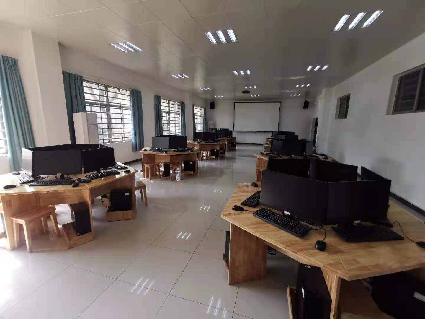 电子pg游戏平台下载